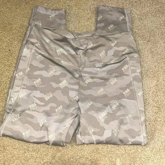 PINK Victoria’s Secret NWOT BEIGE & CAMO ACTIVE WORKOUT PANTS-Size Large - Picture 5 of 11